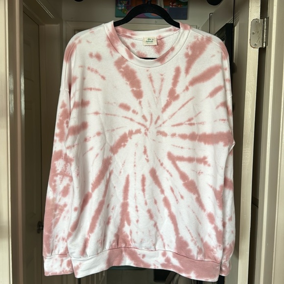blue buttercup Tops - Women’s Small Pink TieDye Sweatshirt